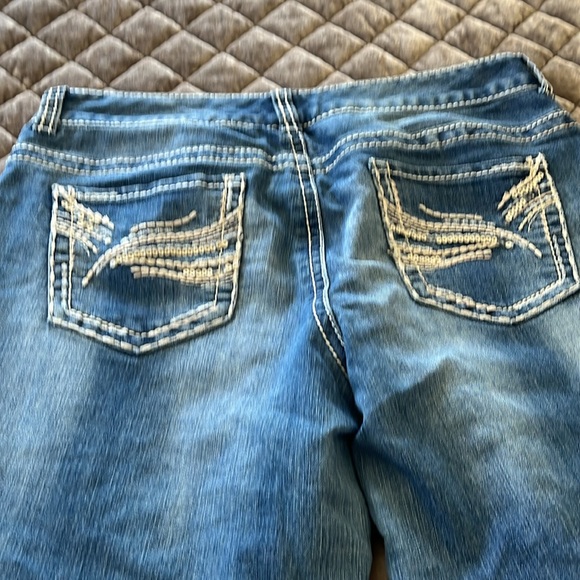 Maurices capris - Picture 2 of 2